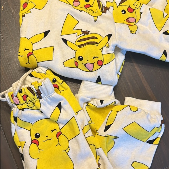 ZARA Plush Pokémon Pikachu Matching Set - Picture 1 of 3